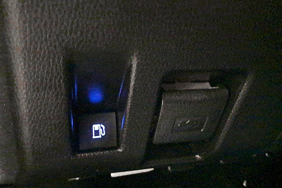 Toyota RAV4 29 of 30