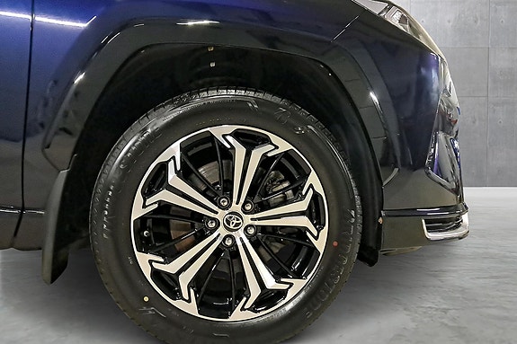 Toyota RAV4 21 of 30