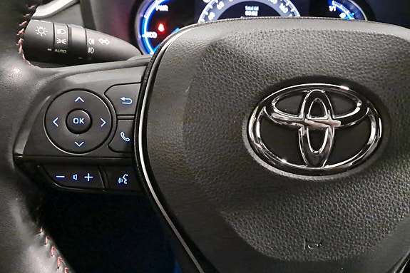 Toyota RAV4 30 of 30