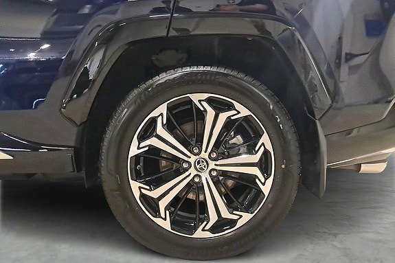Toyota RAV4 26 of 30