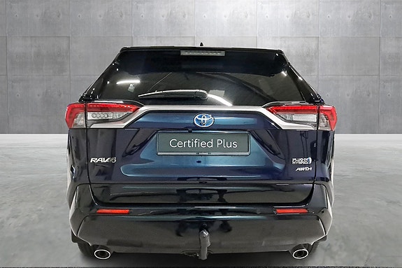 Toyota RAV4 4 of 30