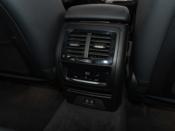 BMW iX3 29 of 30