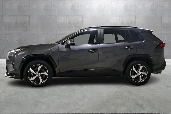 Toyota RAV4 2 of 30
