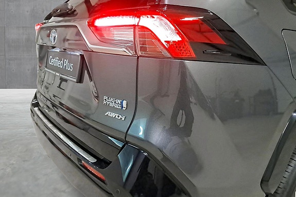 Toyota RAV4 25 of 30