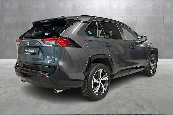 Toyota RAV4 5 of 30