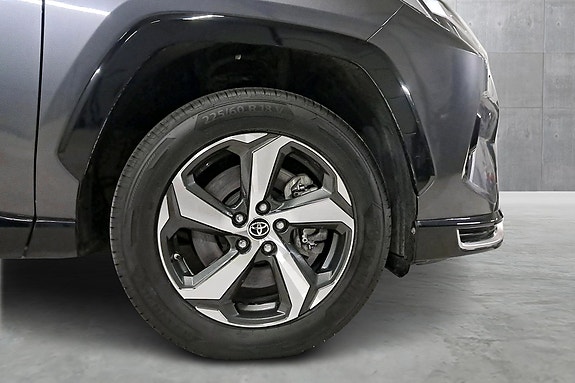 Toyota RAV4 21 of 30