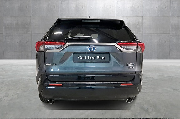 Toyota RAV4 4 of 30