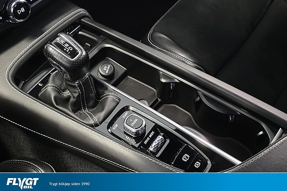 Volvo V90 27 of 30