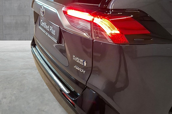 Toyota RAV4 22 of 24