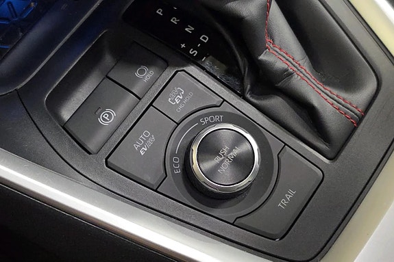 Toyota RAV4 28 of 28