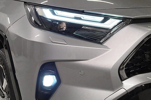 Toyota RAV4 22 of 28