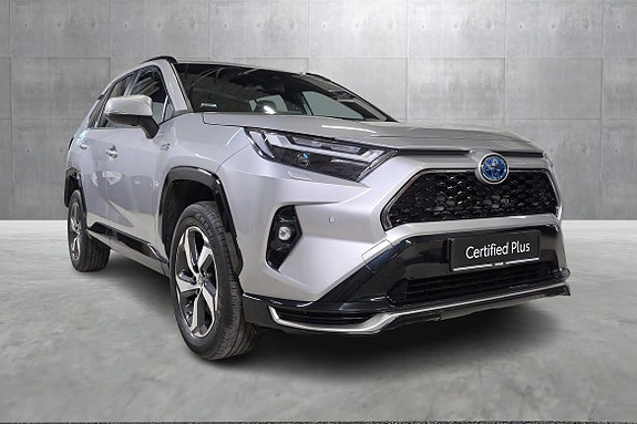 Toyota RAV4 7 of 28