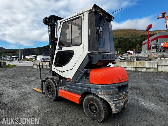 Toyota 62-6FDF30 Diesel Gaffeltruck - Hydraulisk sideskift - Sertifisert til august 2026 7 of 30