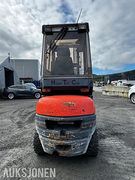Toyota 62-6FDF30 Diesel Gaffeltruck - Hydraulisk sideskift - Sertifisert til august 2026 6 of 30