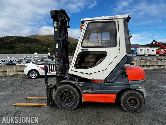 Toyota 62-6FDF30 Diesel Gaffeltruck - Hydraulisk sideskift - Sertifisert til august 2026 8 of 30