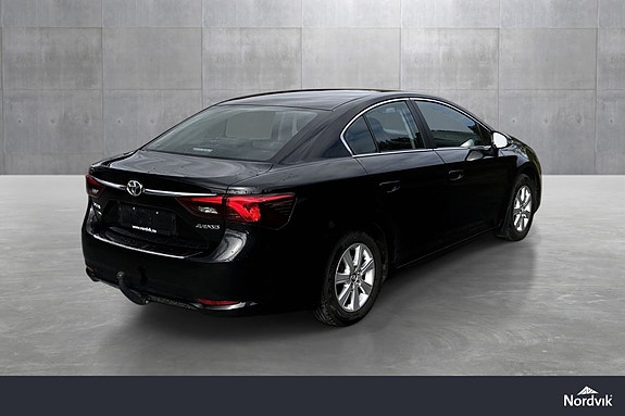 Toyota Avensis 5 of 26