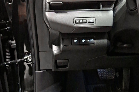 Toyota bZ4X 23 of 24