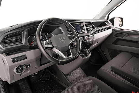 Volkswagen Transporter 10 of 23