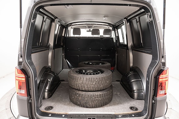 Volkswagen Transporter 17 of 23