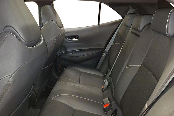 Toyota Corolla 17 of 26