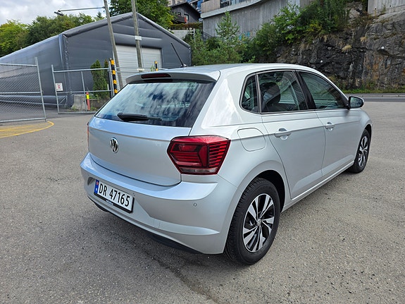 Volkswagen Polo 6 of 12