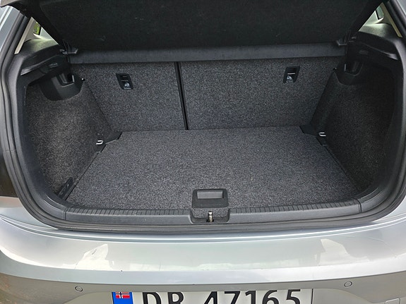 Volkswagen Polo 12 of 12