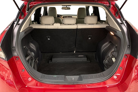 Nissan Leaf 4 of 12