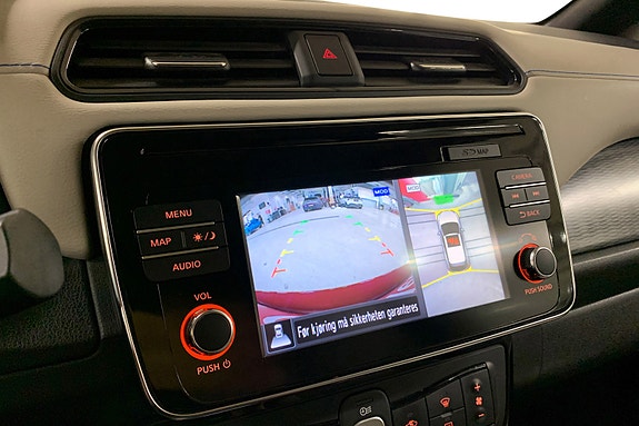 Nissan Leaf 11 of 12