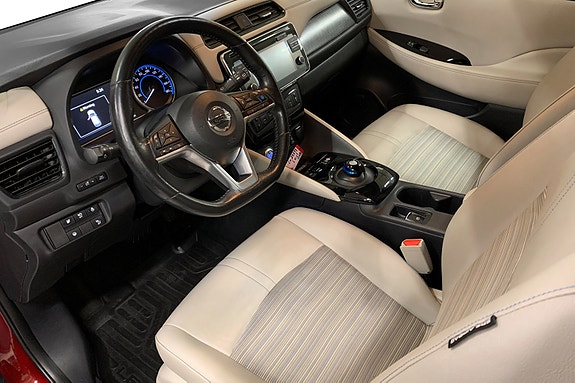 Nissan Leaf 2 of 12