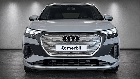 Audi Q4 e-tron 2 of 29