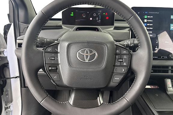 Toyota bZ4X 4 of 10