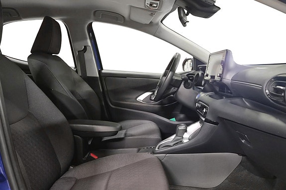 Toyota Yaris 16 of 30