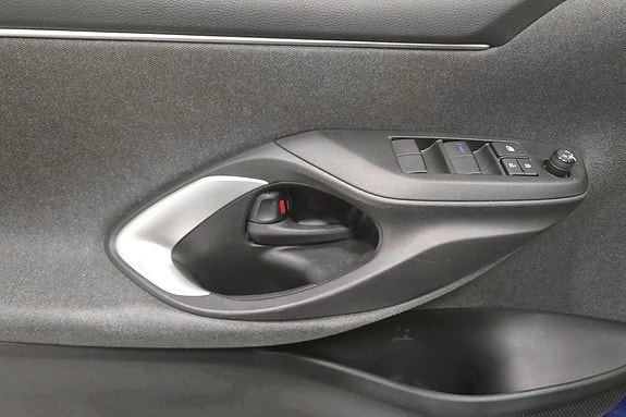 Toyota Yaris 27 of 30