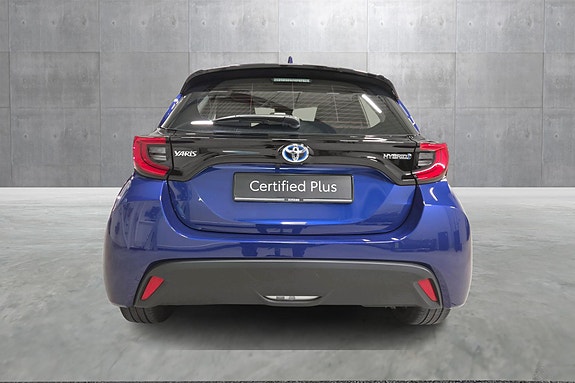 Toyota Yaris 4 of 30