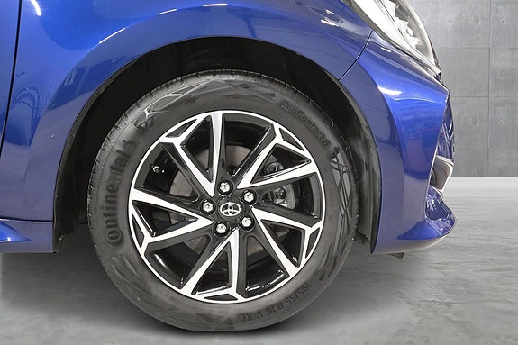 Toyota Yaris 21 of 30