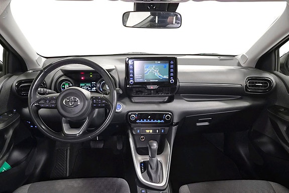 Toyota Yaris 10 of 30