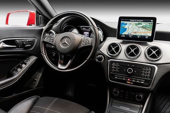 Mercedes-Benz CLA180 9 of 28