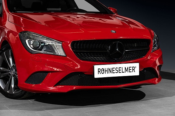 Mercedes-Benz CLA180 3 of 28