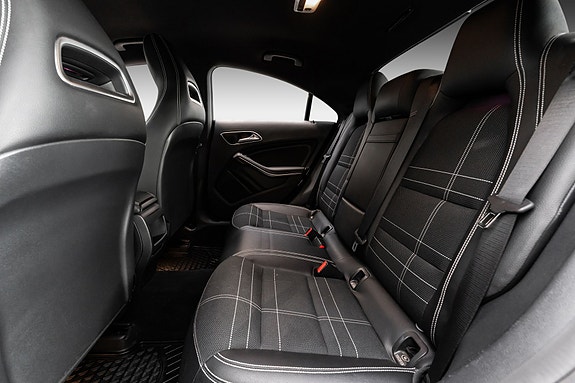 Mercedes-Benz CLA180 22 of 28