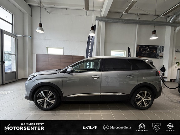 Peugeot 5008 3 of 29