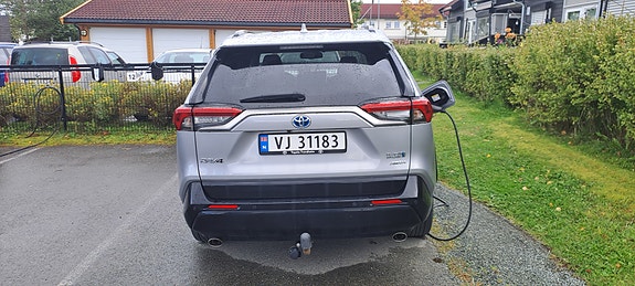 Toyota RAV4 12 of 12