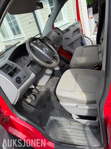 Volkswagen Transporter 6 of 10