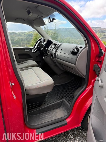 Volkswagen Transporter 8 of 10