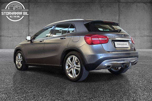 Mercedes-Benz GLA200 7 of 30