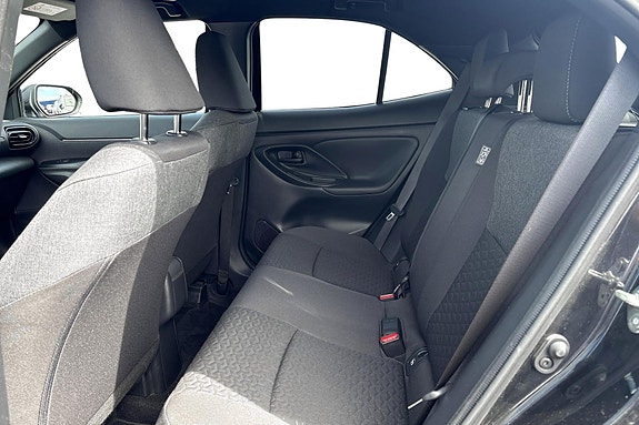 Toyota Yaris Cross 9 of 11