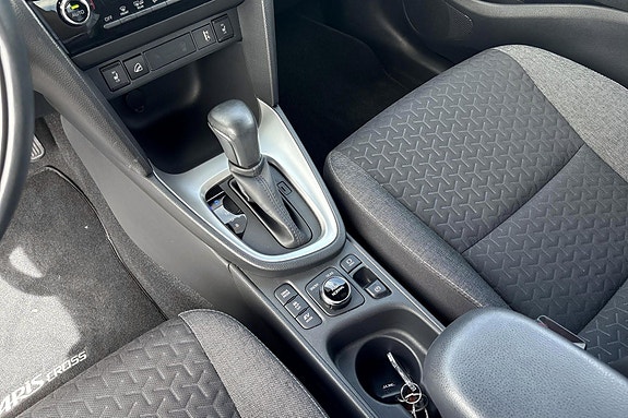 Toyota Yaris Cross 8 of 11