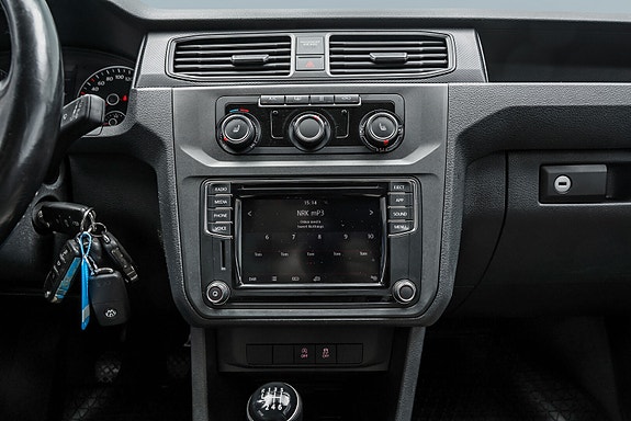Volkswagen Caddy 25 of 30