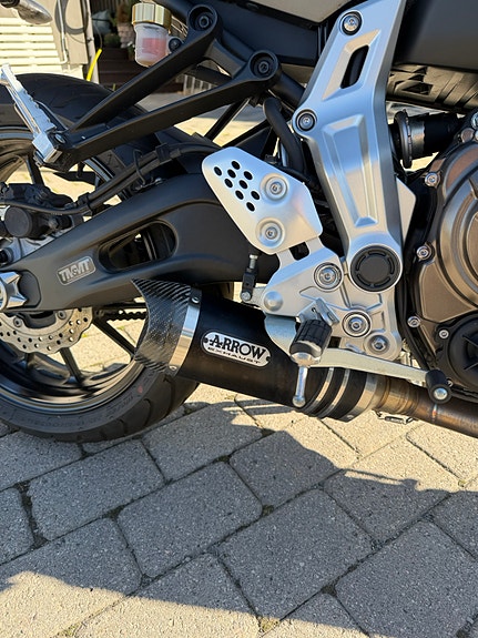 Yamaha MT-07 6 of 10