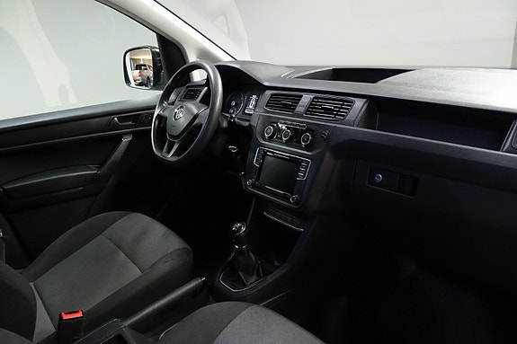 Volkswagen Caddy Maxi 30 of 30