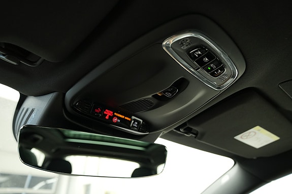 Volvo V90 30 of 30